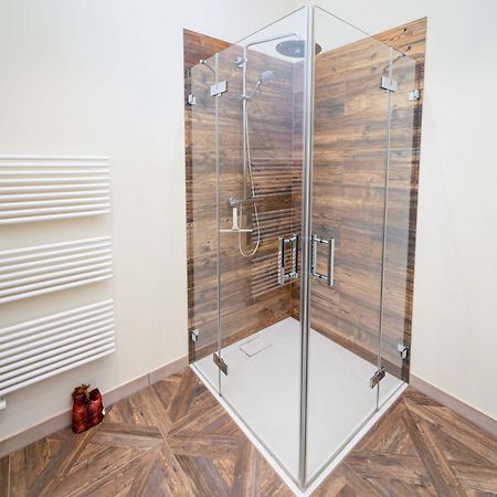 Apartment Black Der Sportschule Badura ライプツィヒ エクステリア 写真